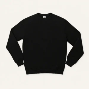 Pulover negru OSCAR pe fundal crem